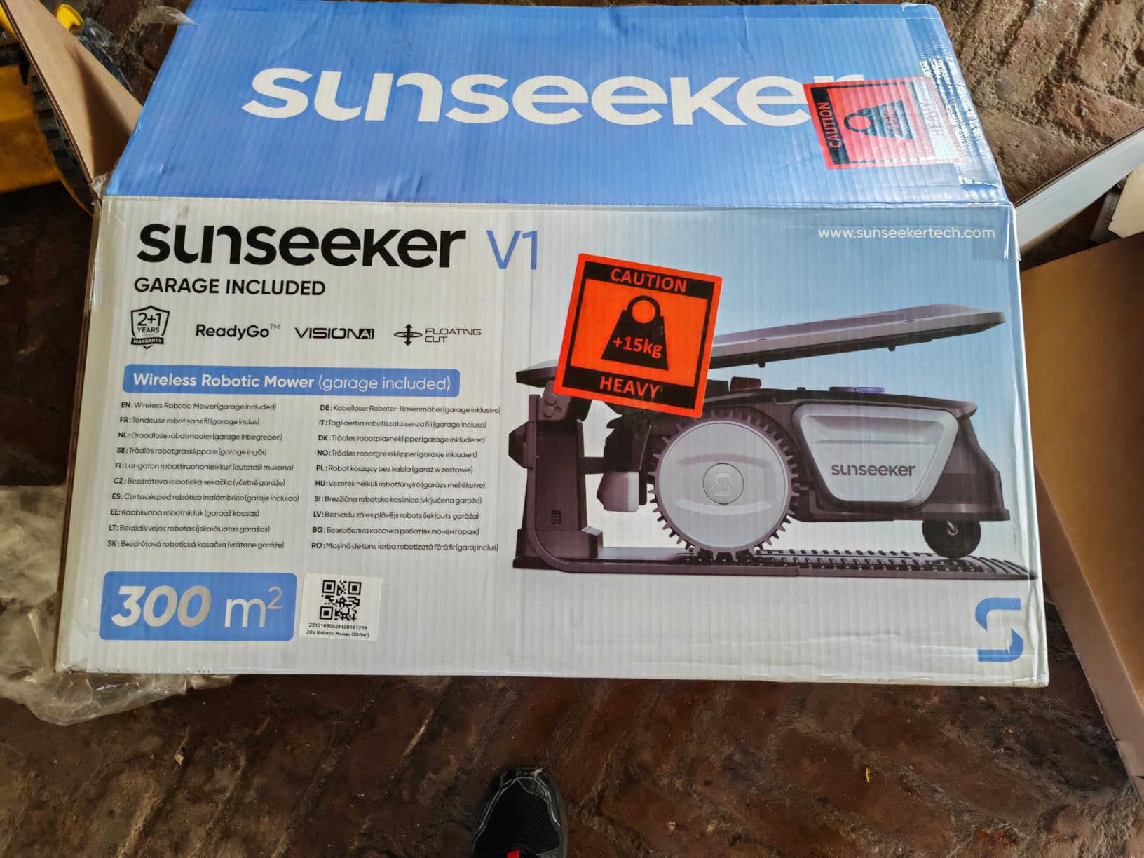 Sunseeker Elite V1 robot tagliaerba senza filo 300mq con garage