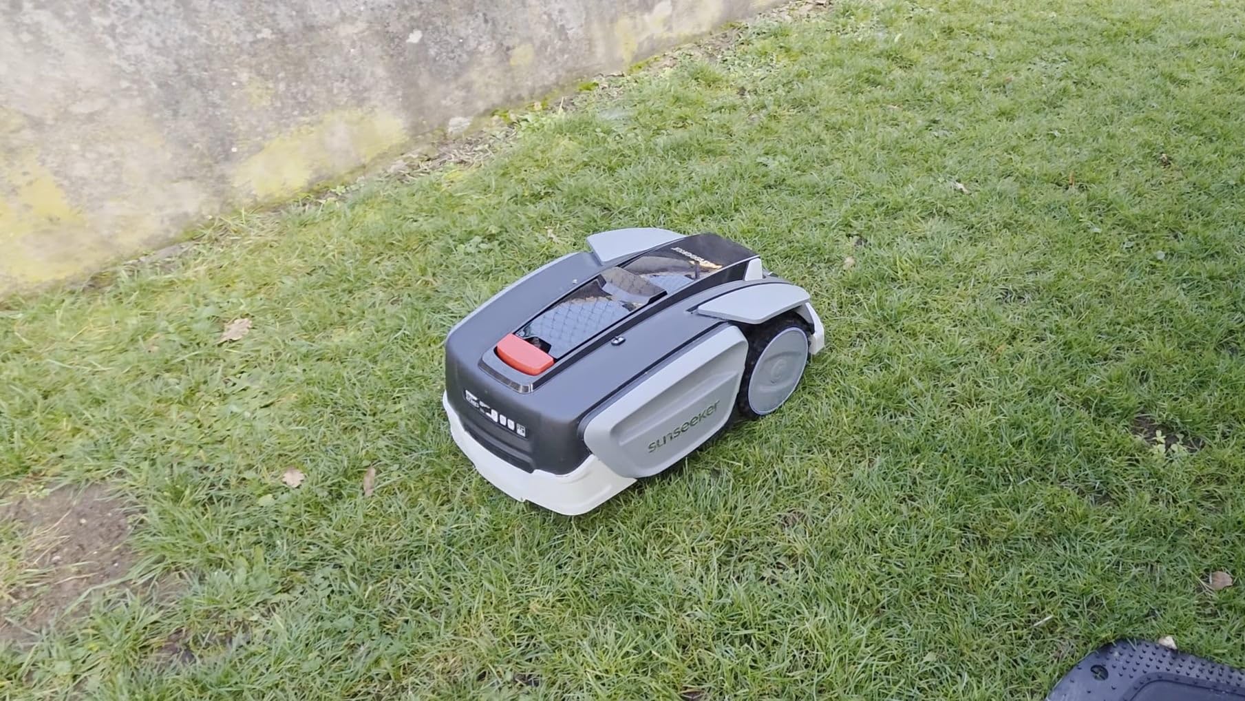 Sunseeker Elite S5 AWD robot rasaerba 1600 m² senza filo