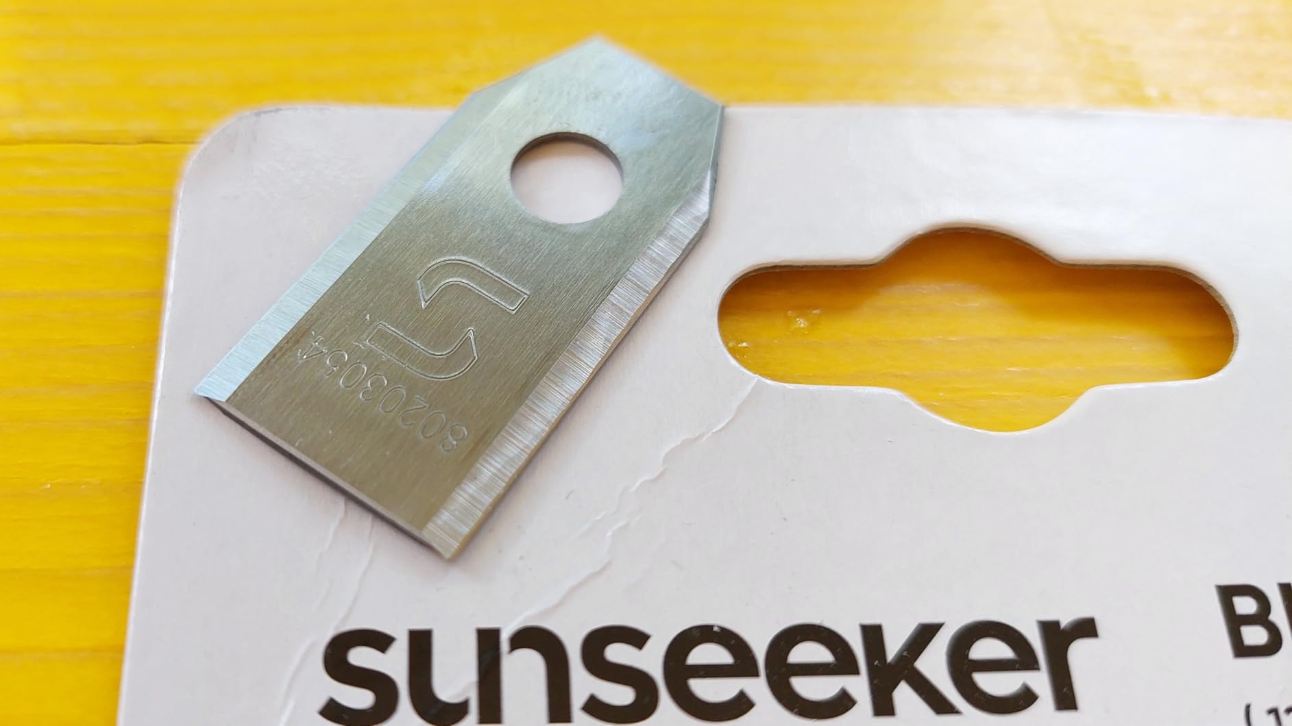 Sunseeker Elite V1 robot tagliaerba senza filo 300mq con garage
