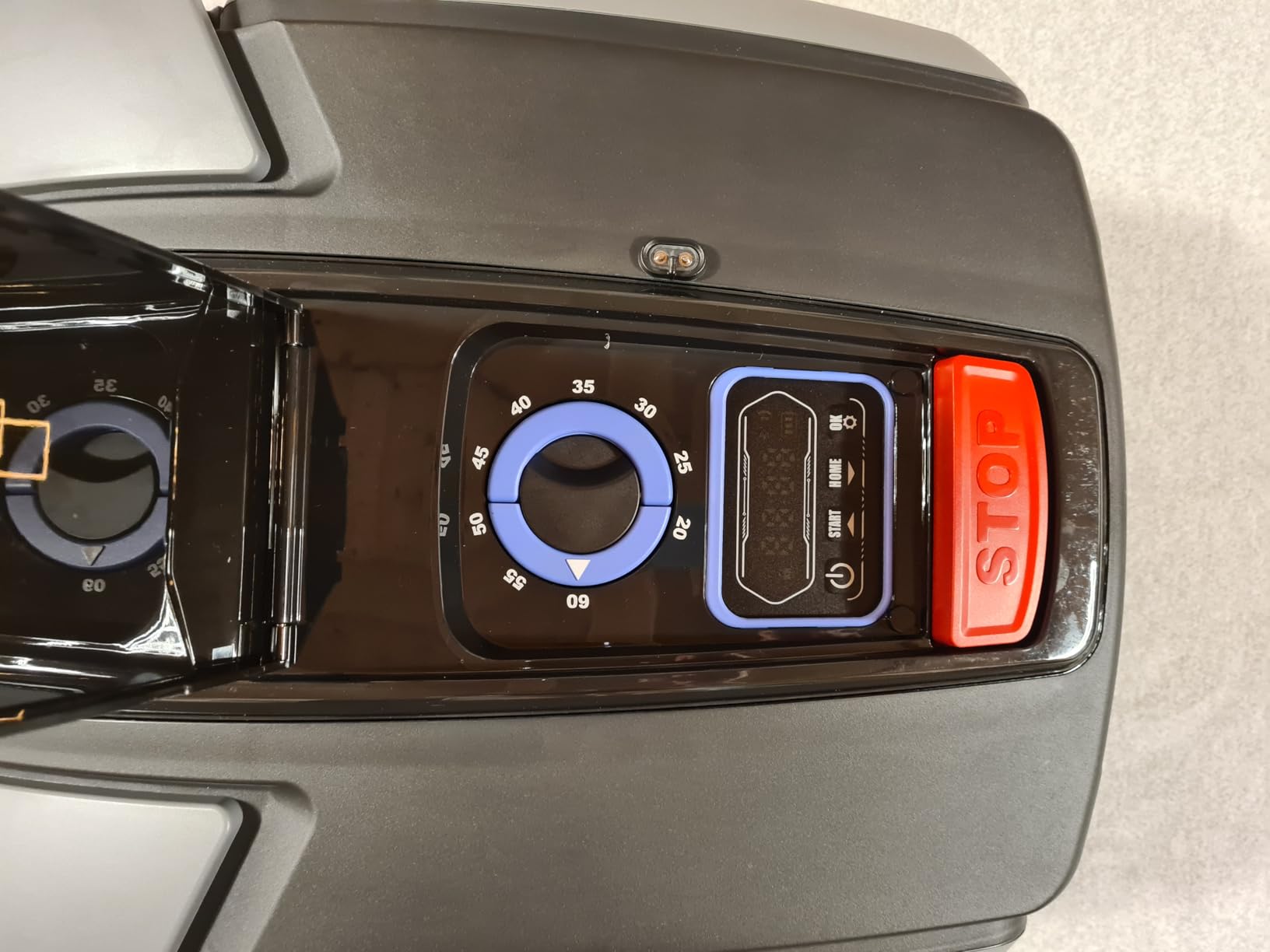 Sunseeker Elite S5 AWD robot rasaerba 1600 m² senza filo