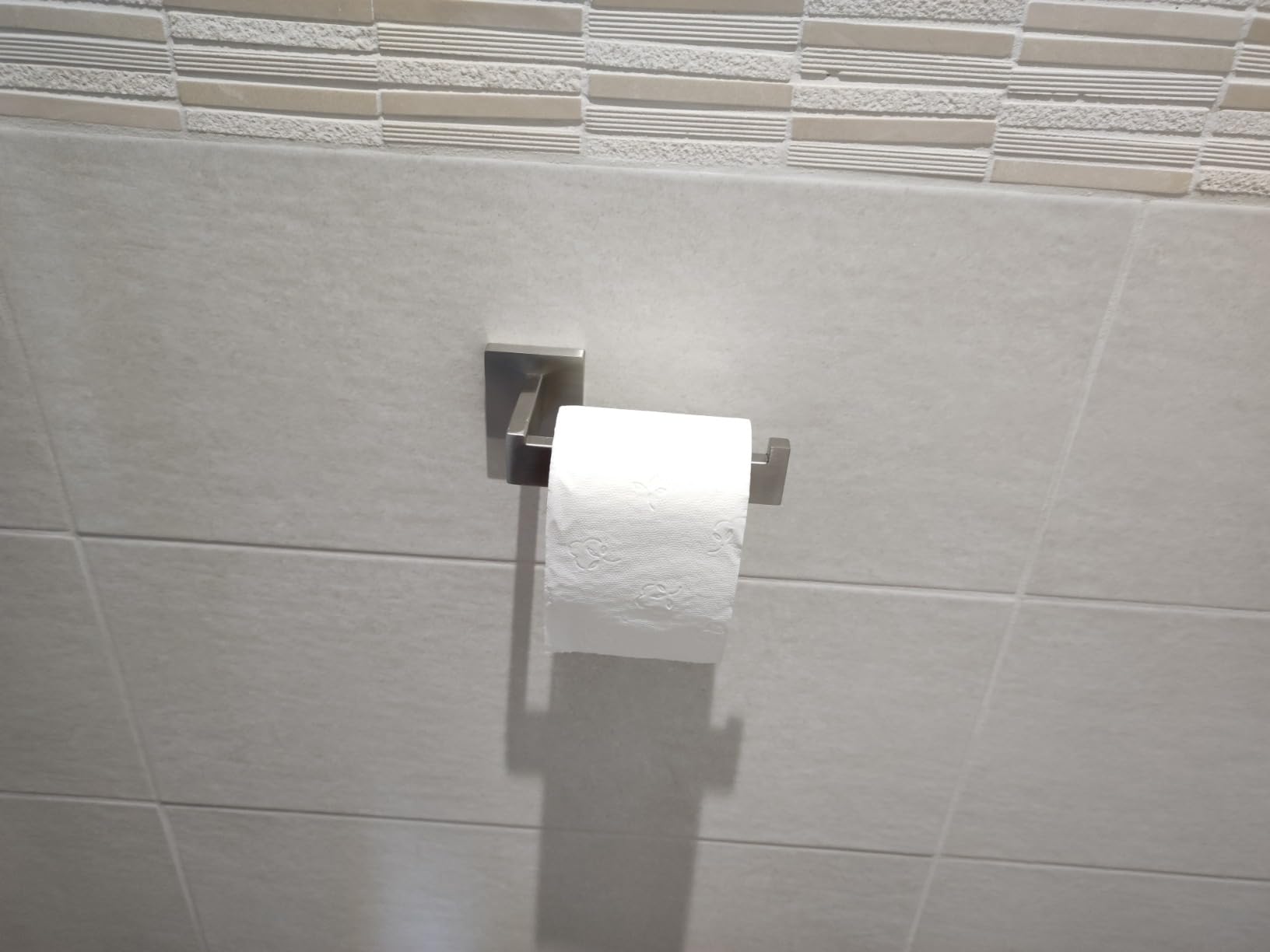 ECENCE portarotolo carta igienica acciaio inox nero opaco