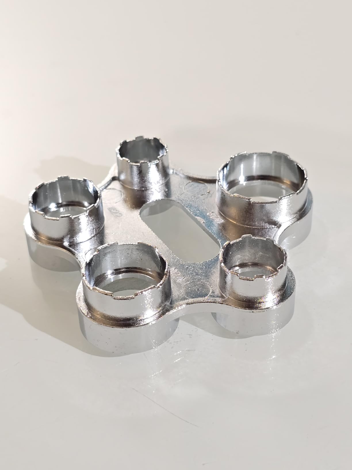 ECENCE Chiave Rompigetto Rubinetto Lega Zinco M16-M28