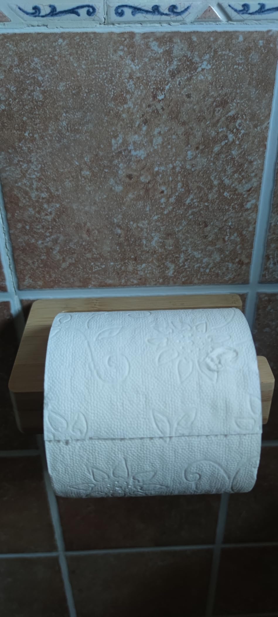 ECENCE Model 2 Portarotolo Bambù Adesivo Senza Fori